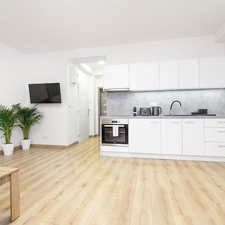 Apartment Hotel Stud Mb Острава Екстер'єр фото