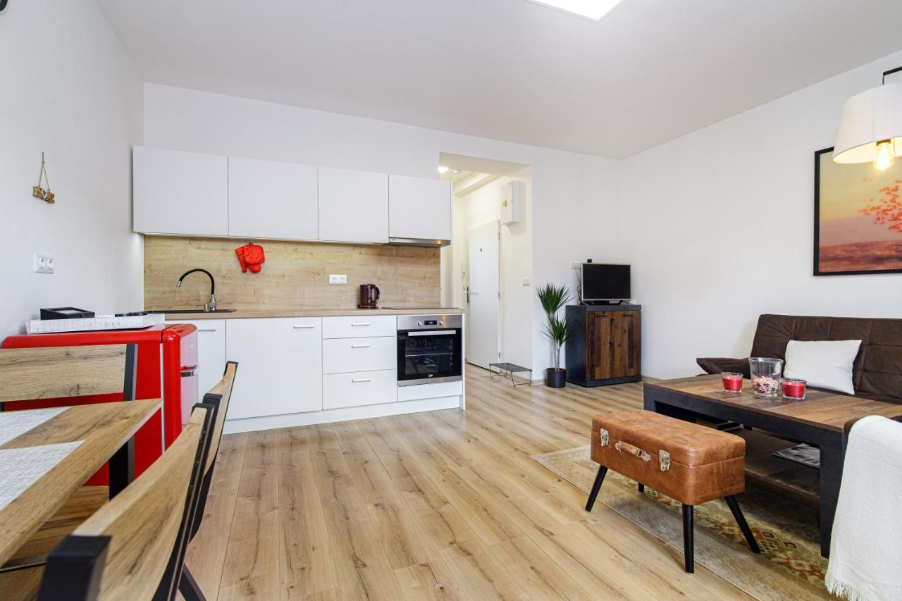 Apartment Hotel Stud Mb Острава Екстер'єр фото
